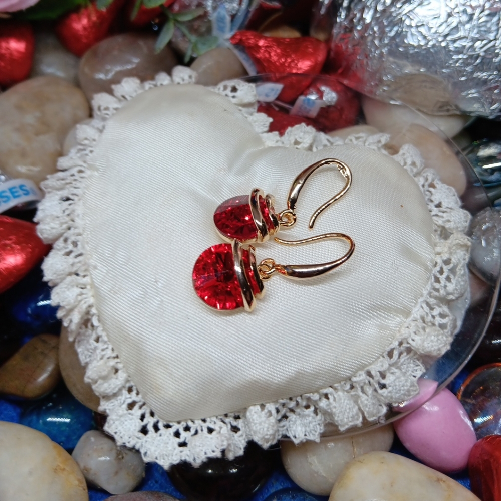 CALLURA Gold Spring Drop Red Crystal Earrings New